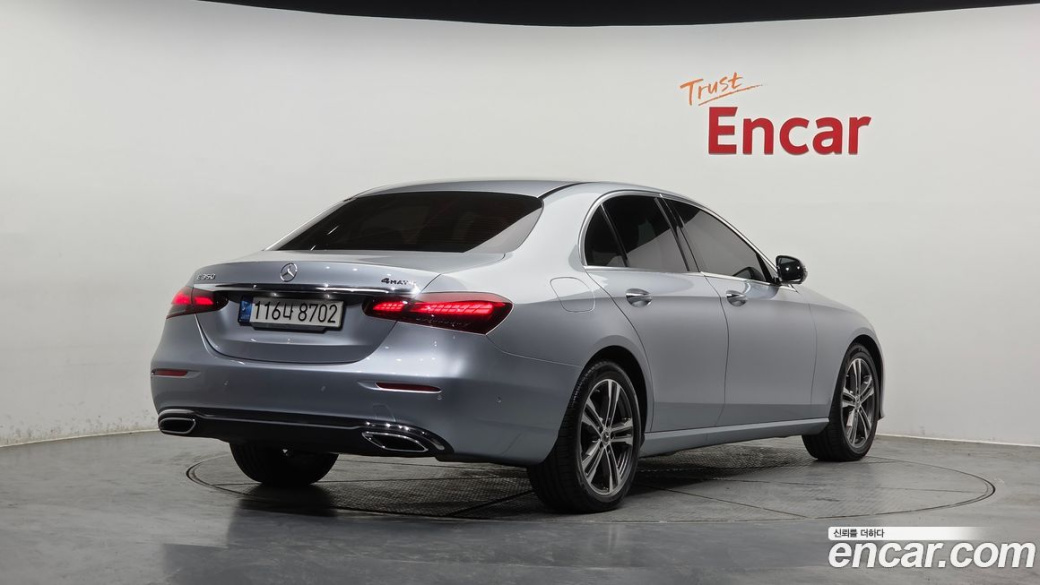 Mercedes-Benz E-Class E350 4MATIC Avantgarde, 2022
