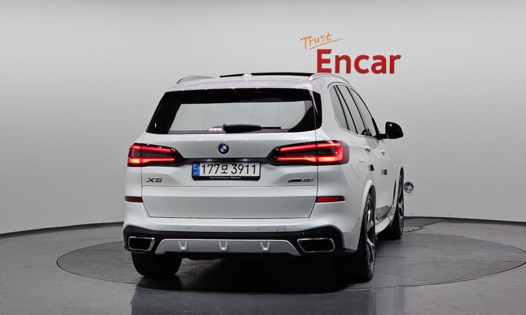 BMW X5 xDrive 40i M Sport, 2022