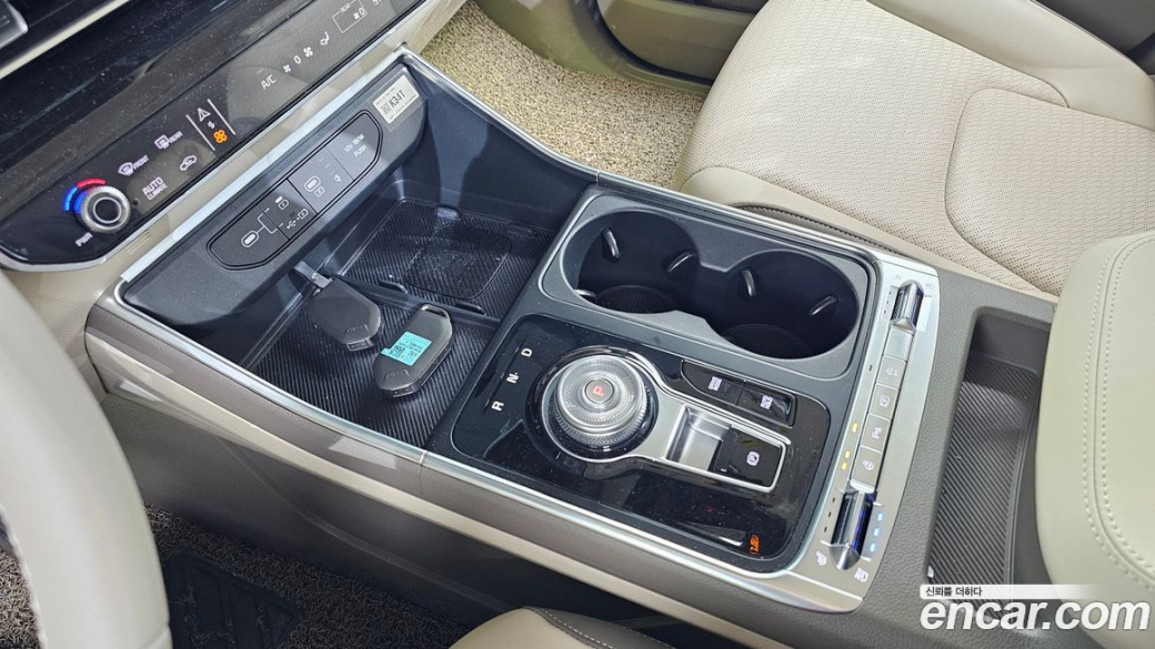 Kia Carnival 7-Seater Signature, 2025