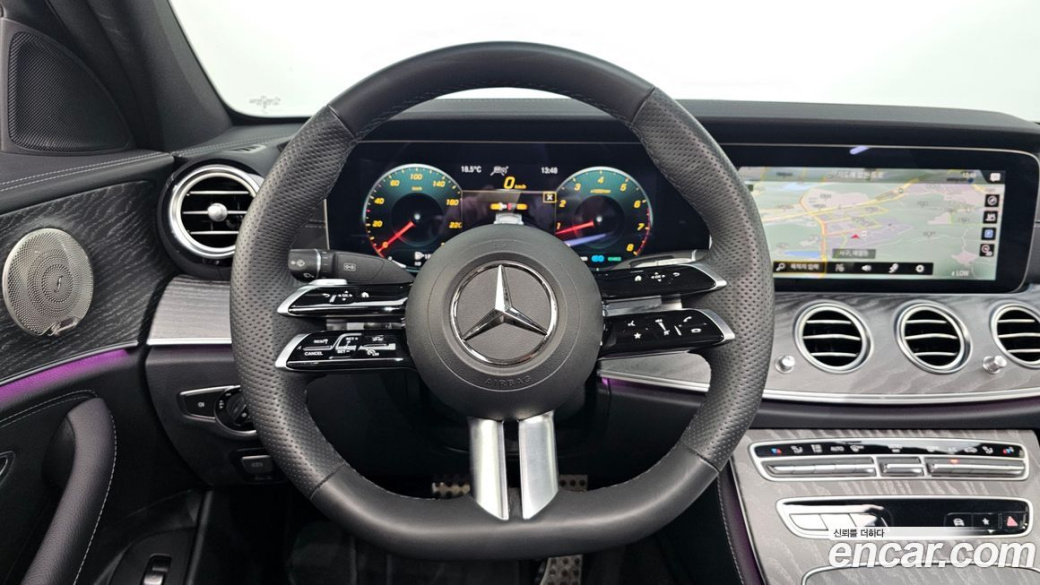 Mercedes-Benz E-Class E350 4MATIC AMG Line, 2023