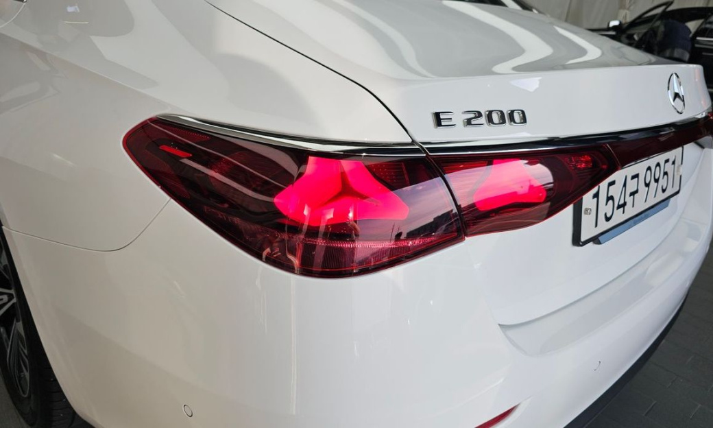 Mercedes-Benz E-Class E200 Avantgarde, 2024