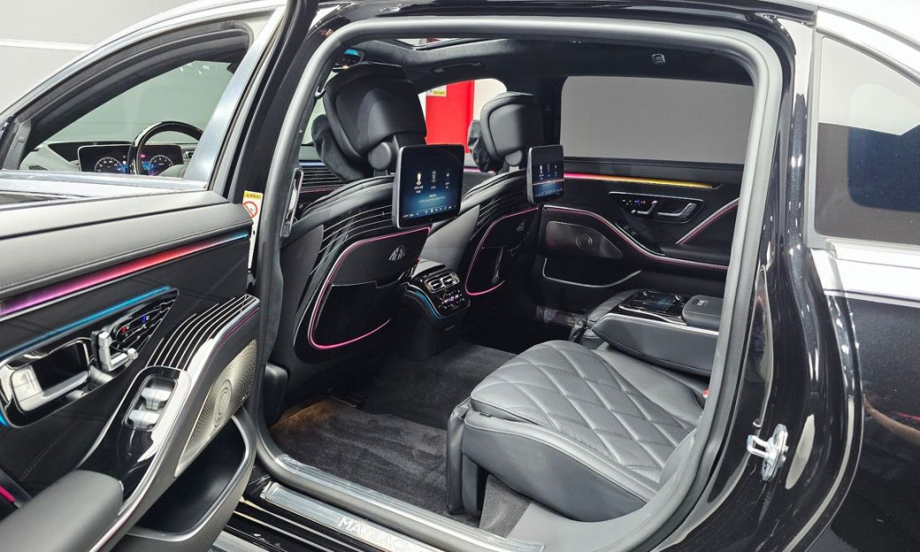 Mercedes-Benz S-Class Maybach S580 4MATIC, 2023