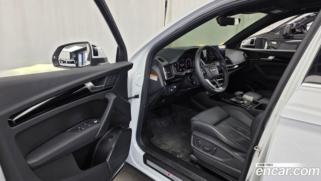 Audi Q5 45 TFSI Quattro Premium, 2022