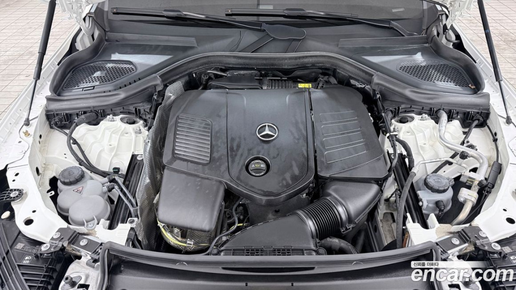Mercedes-Benz GLC-Class GLC300 4MATIC Coupe, 2024