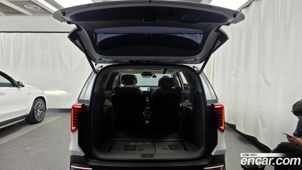 Kia Carnival 7-Seater Signature, 2025