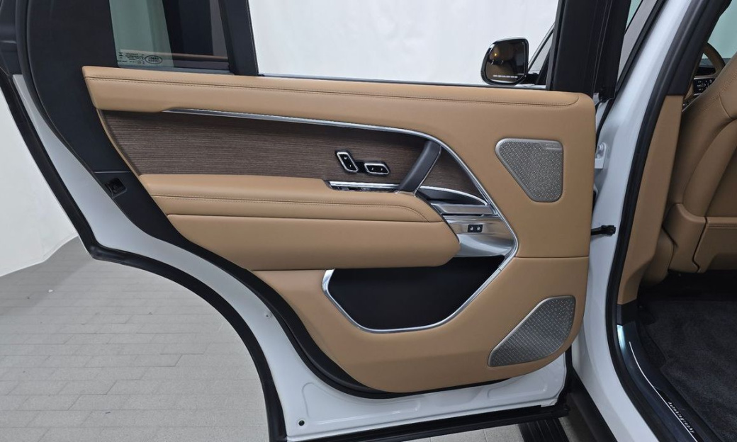 Land Rover Range Rover P530 Autobiography Long Wheel Base, 2024