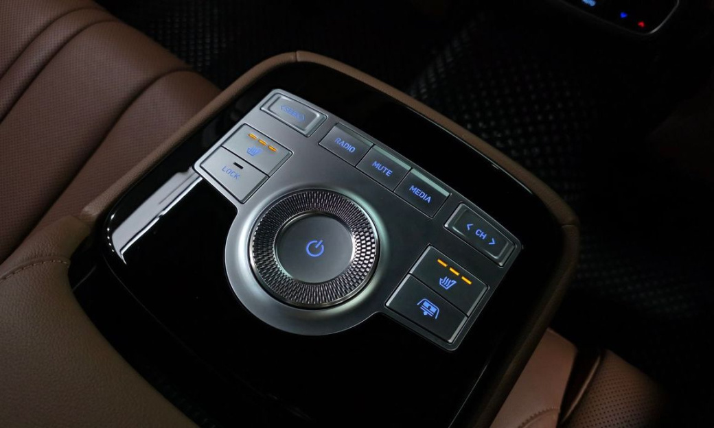 Genesis G80 Gasoline 2.5 Turbo AWD, 2022
