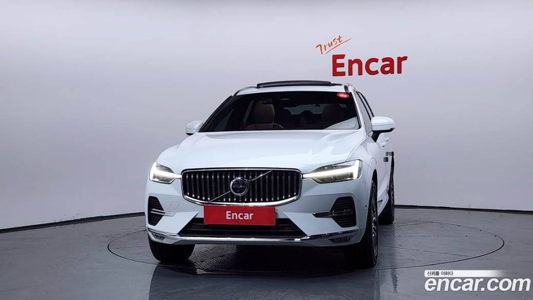 Volvo XC60 B5 Inscription, 2022