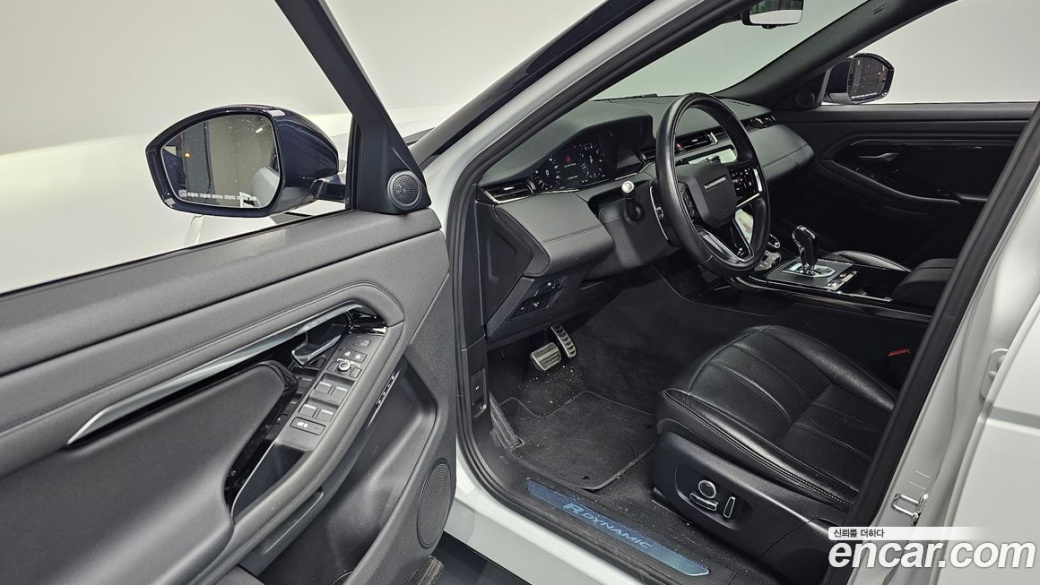 Land Rover Range Rover Evoque P250 R-Dynamic SE, 2022
