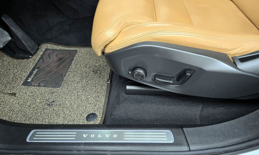 Volvo XC90 B6 Inscription, 2022