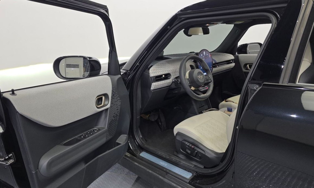 Mini Cooper 5 Door Favoured, 2025