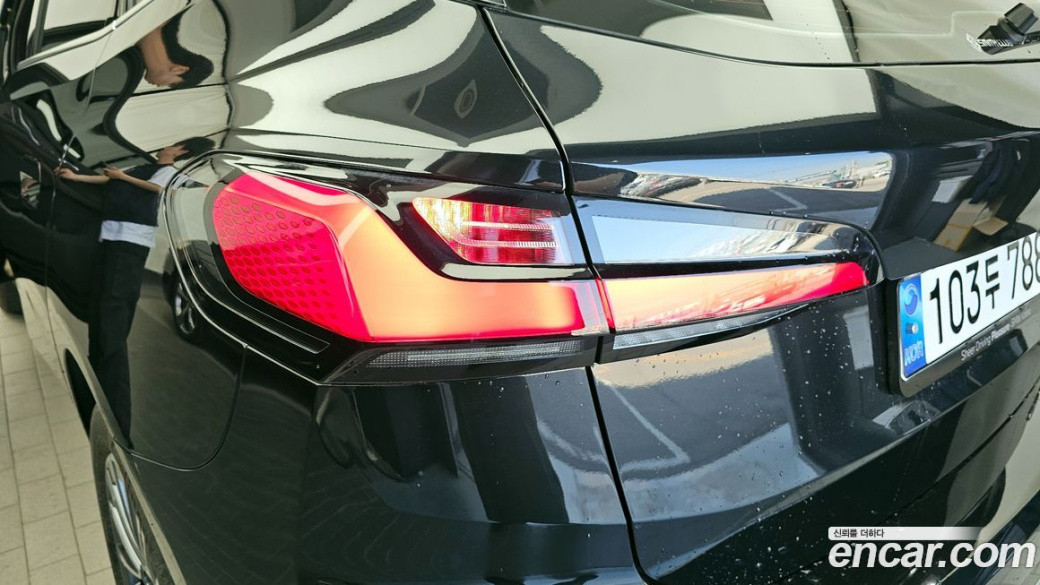 BMW 2-Series 218d Luxury, 2024