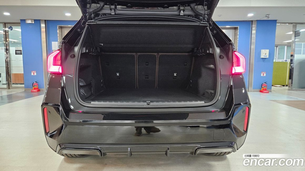 BMW X1 xDrive 20i M Sport, 2025