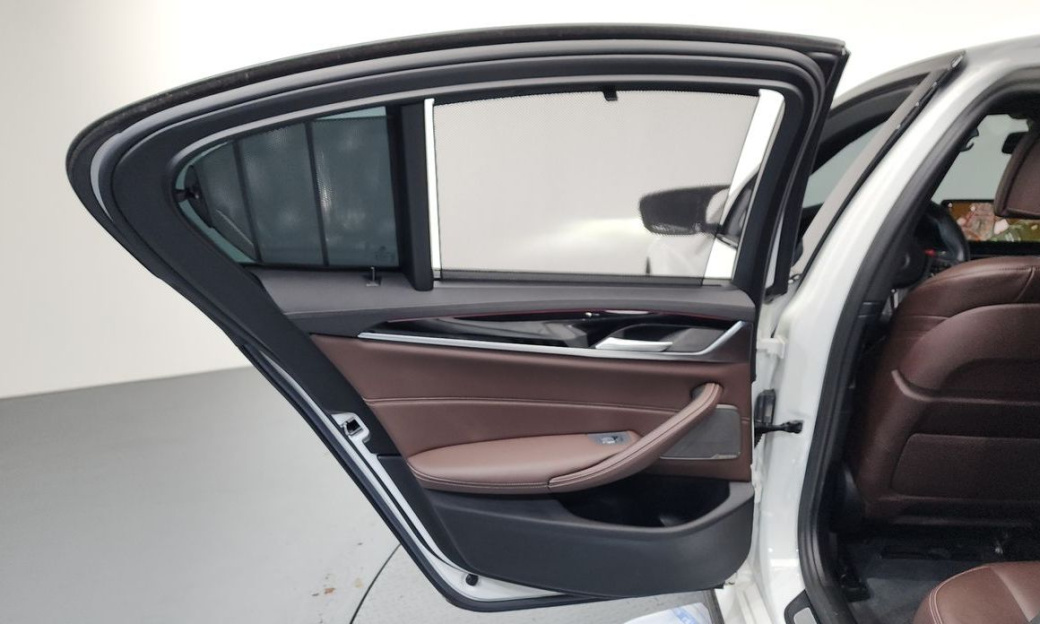 BMW 5-Series 530i M Sport Package, 2022