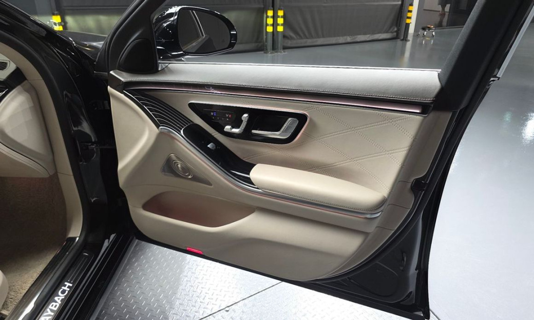 Mercedes-Benz S-Class Maybach S580 4MATIC, 2023