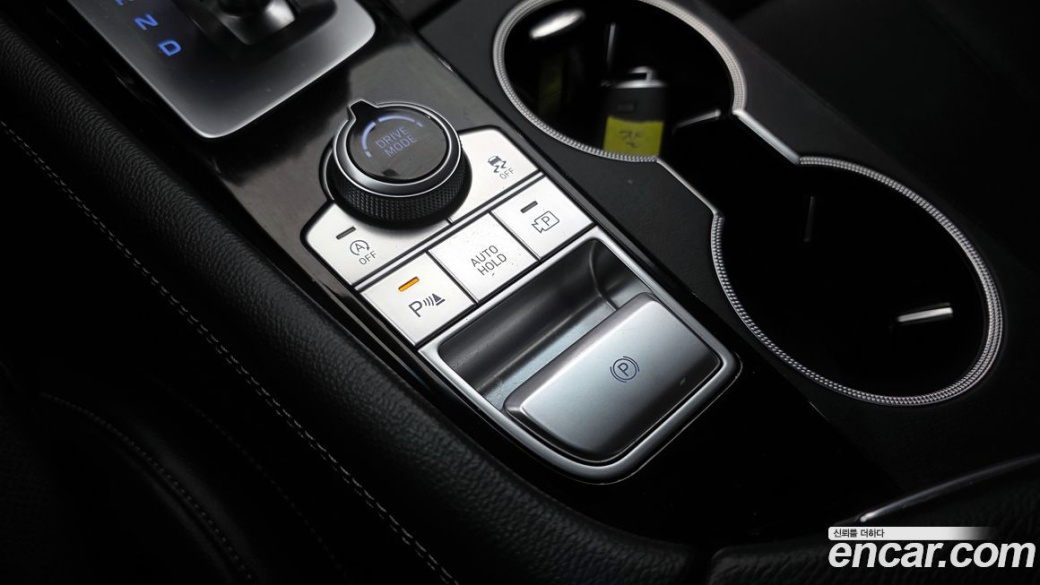 Genesis G70 Gasoline 2.0T 4WD, 2022