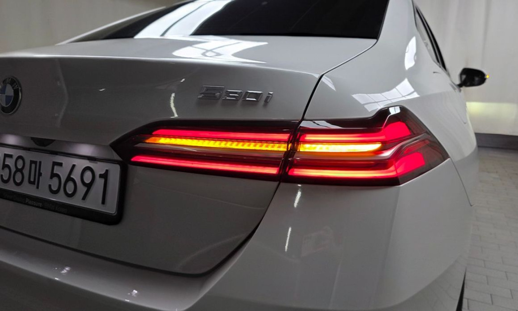 BMW 5-Series 530i xDrive M Sport, 2024