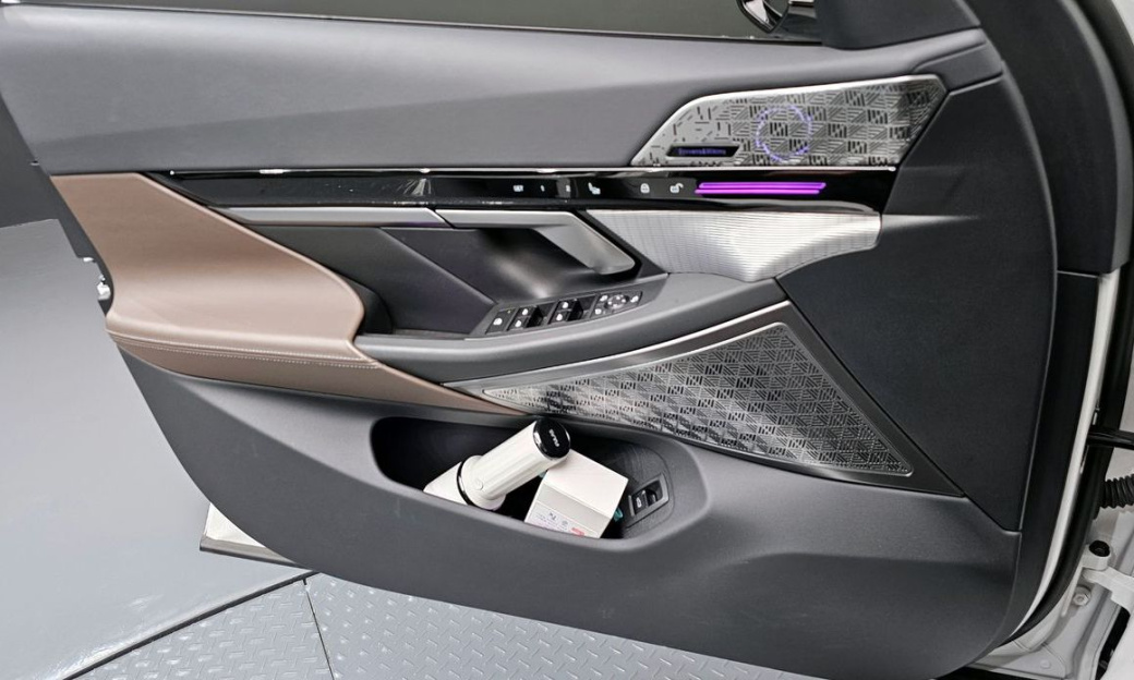 BMW 5-Series 523d M Sport, 2024