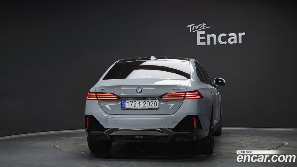 BMW 5-Series 530i xDrive M Sport, 2024