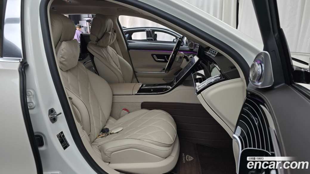 Mercedes-Benz S-Class Maybach S580 4MATIC, 2023