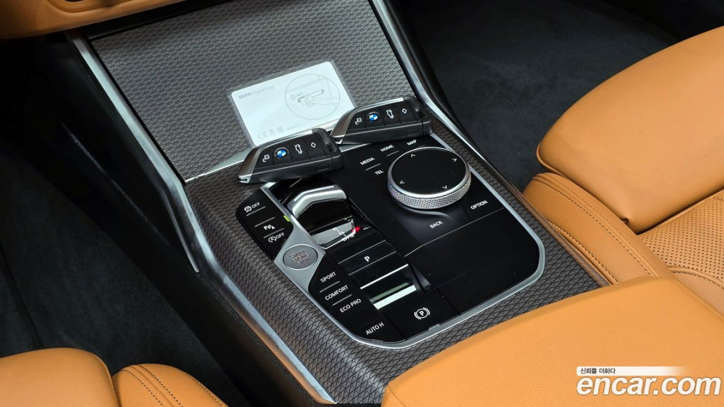 BMW 3-Series 320i M Sport, 2024
