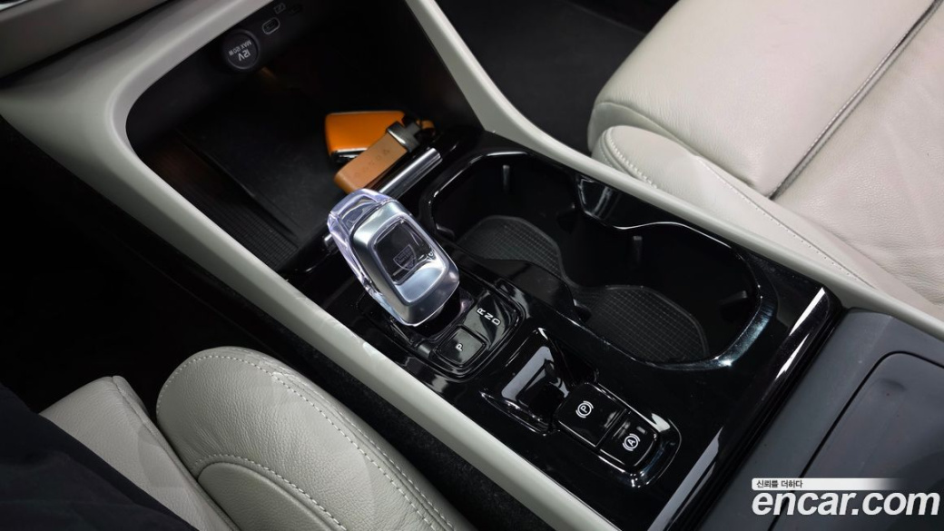 Volvo XC40 B4 Ultimate Bright, 2023