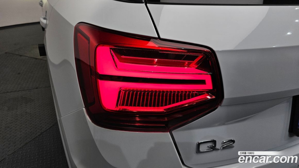 Audi Q2 35 TDI Premium, 2023