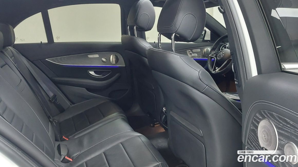 Mercedes-Benz E-Class E350 4MATIC Exclusive, 2023