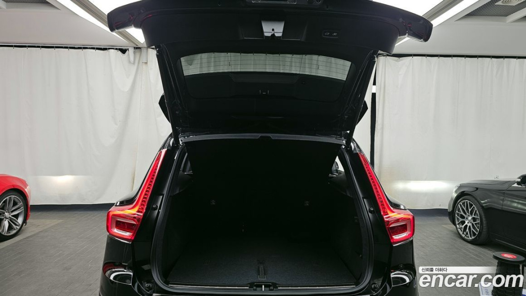 Volvo XC40 B4 Ultimate Bright, 2024