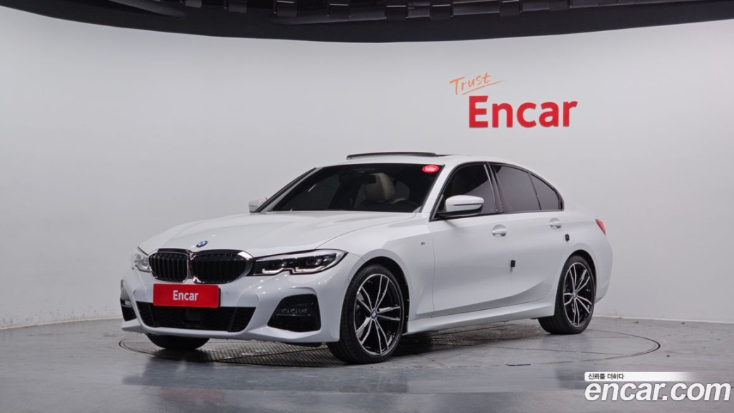 BMW 3-Series 320i M Sport, 2022
