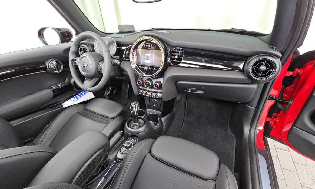 Mini Cooper Convertible Classic, 2024