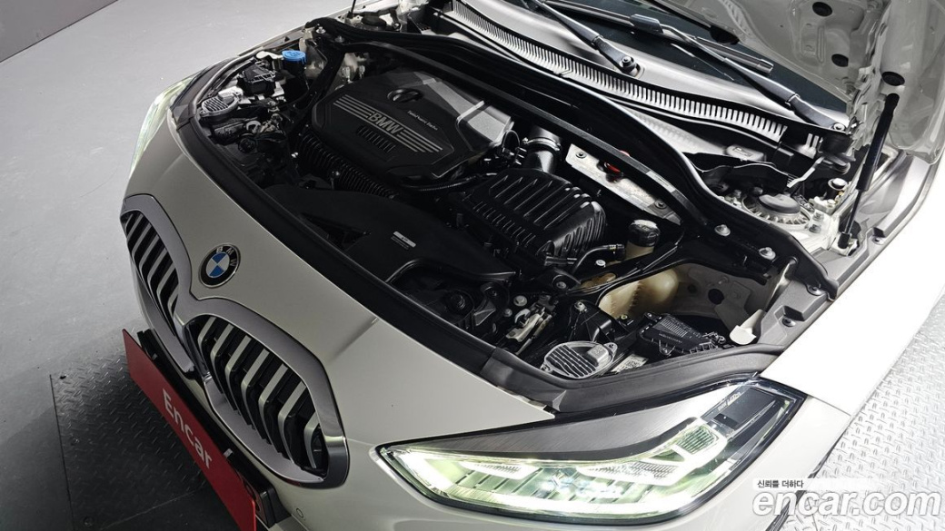 BMW 1-Series 120i M Sports, 2024