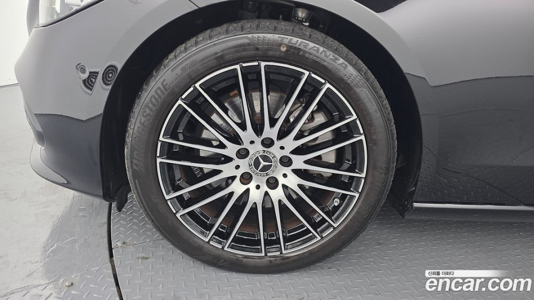Mercedes-Benz C-Class C300 4MATIC Avantgarde, 2024