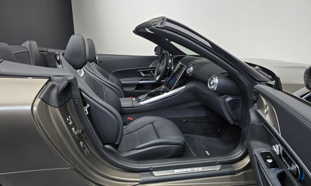 Mercedes-Benz SL-Class AMG SL63 4MATIC+, 2023