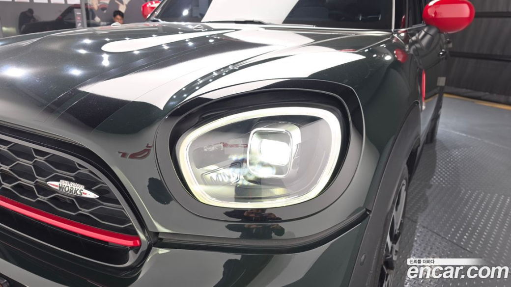 Mini Countryman JCW Launch Pack, 2023