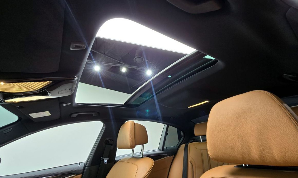 BMW 5-Series 520i M Sport, 2022