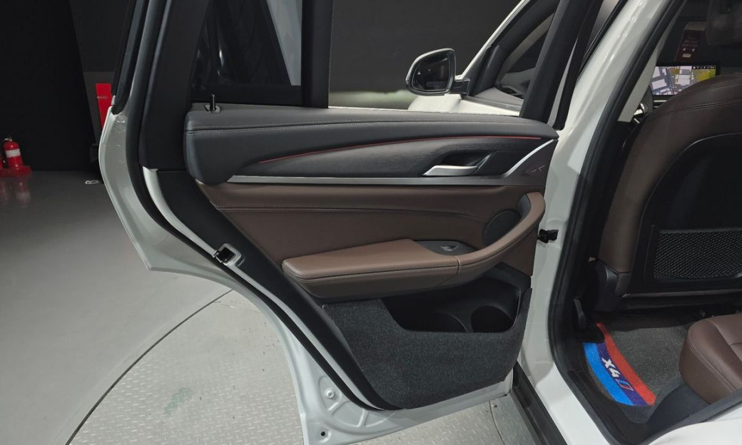 BMW X4 xDrive20i xLine, 2024