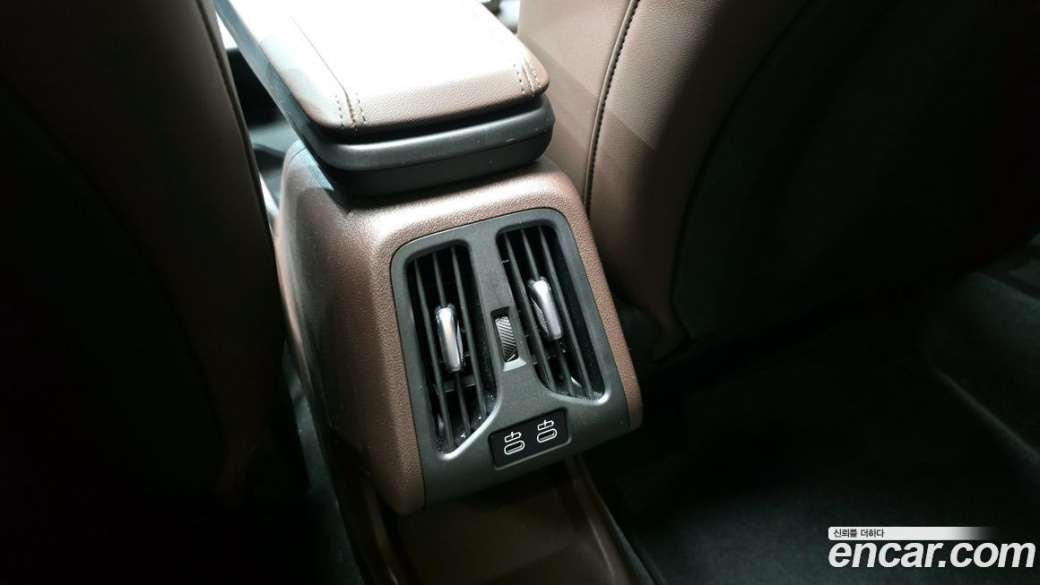 BMW 2-Series 220i M Sport Design, 2025