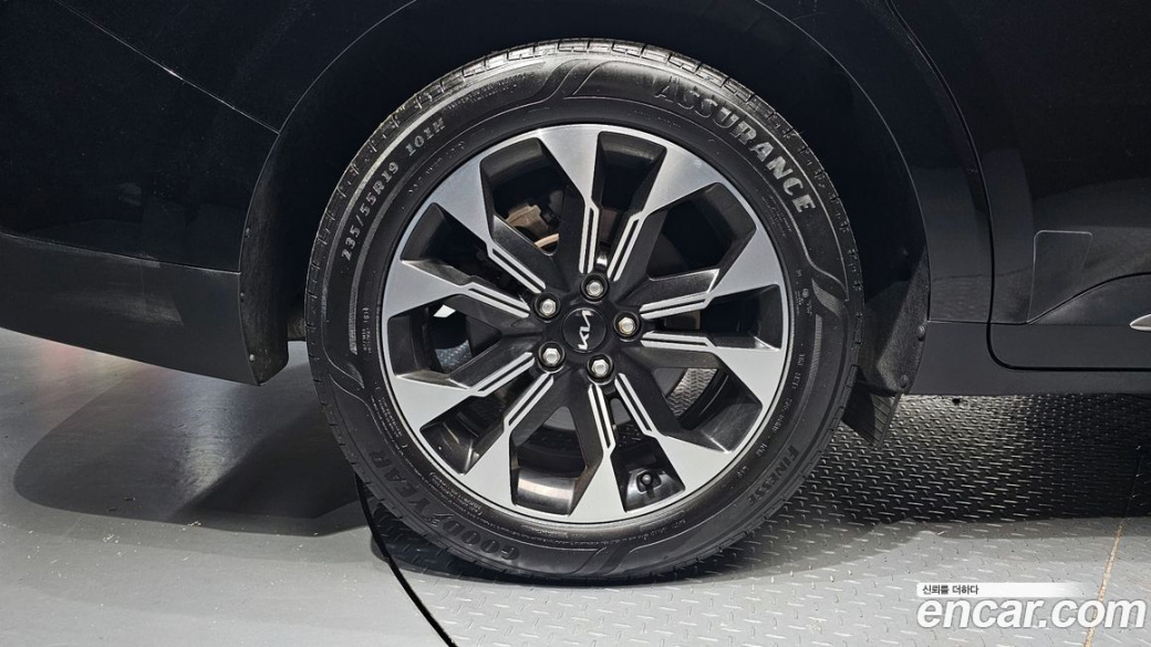 Kia Carnival 9-Seater Noblesse, 2023