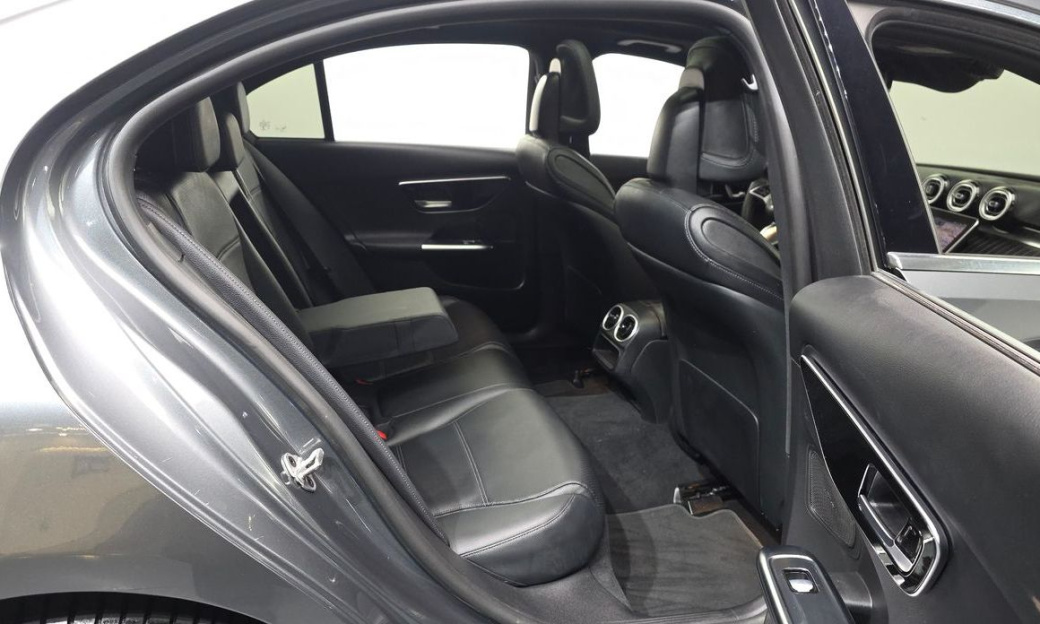 Mercedes-Benz C-Class C200 4MATIC Avantgarde, 2022