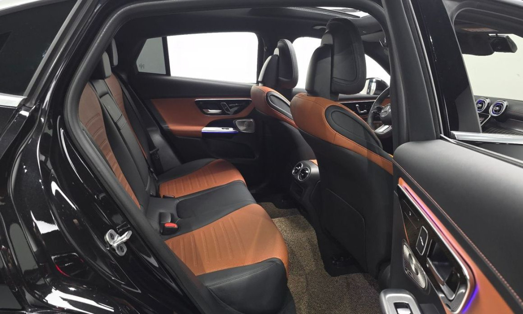Mercedes-Benz GLC-Class GLC300 4MATIC Coupe, 2025