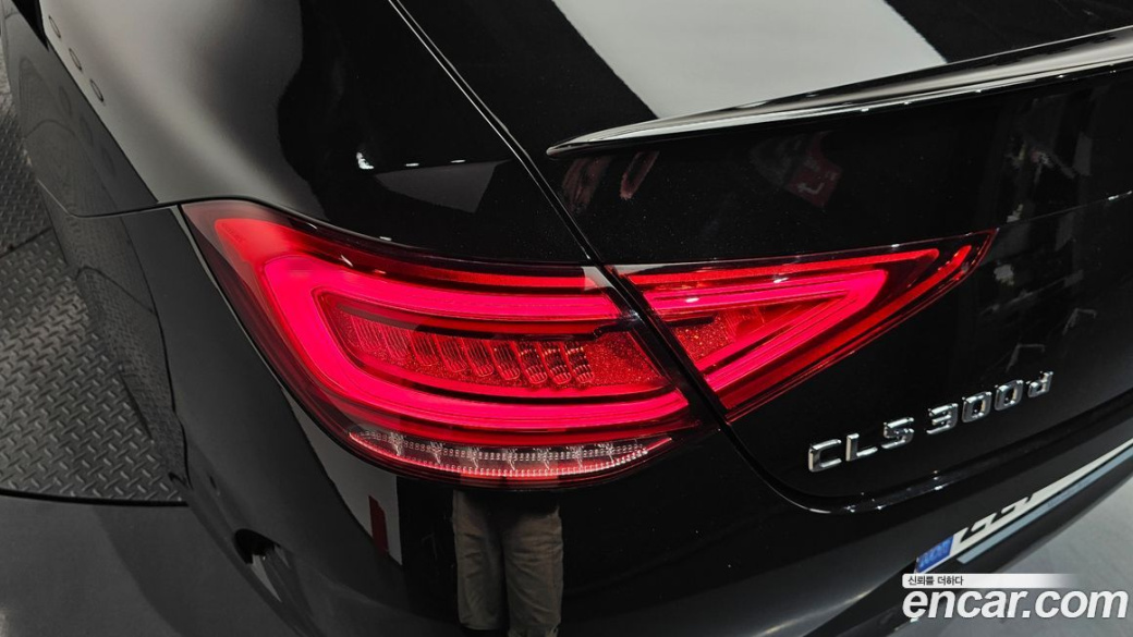 Mercedes-Benz CLS-Class CLS300d 4MATIC, 2023