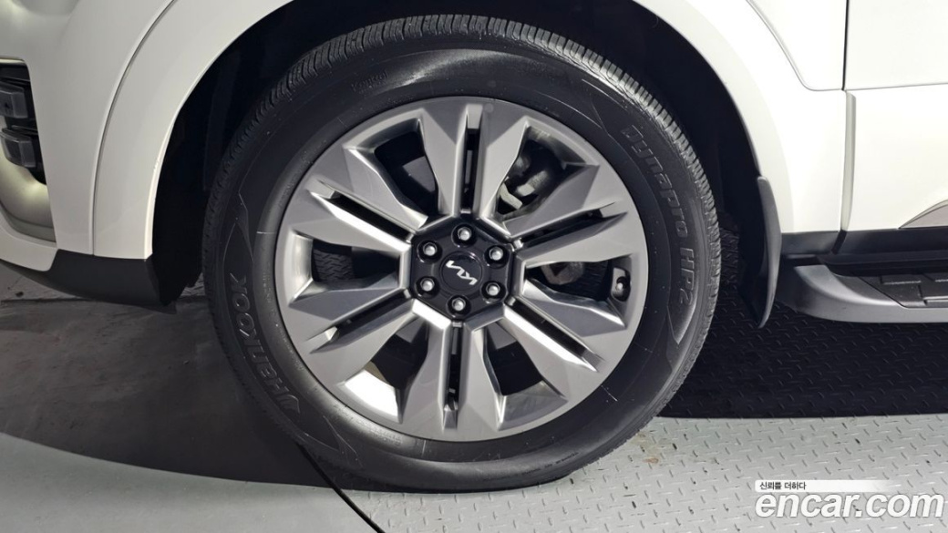 Kia Mohave Diesel 3.0 4WD 7-Seater, 2022