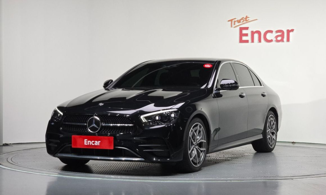 Mercedes-Benz E-Class E220d 4MATIC AMG Line, 2021
