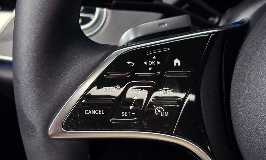 Mercedes-Benz E-Class E200 Avantgarde, 2024
