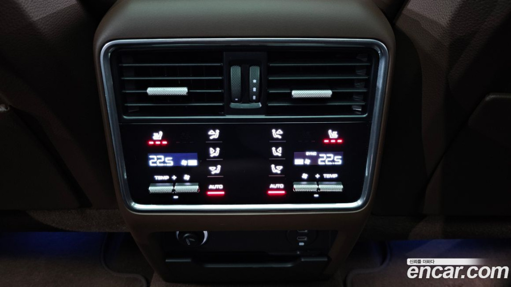 Porsche Cayenne 3.0 PLATINUM EDITION, 2022