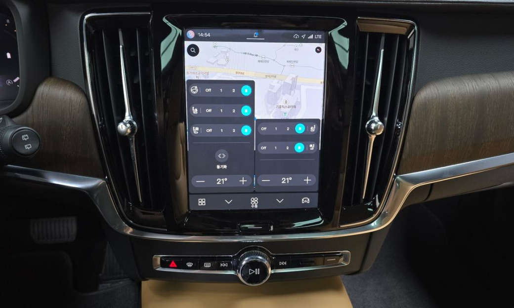 Volvo V90 B5 Ultimate AWD, 2024
