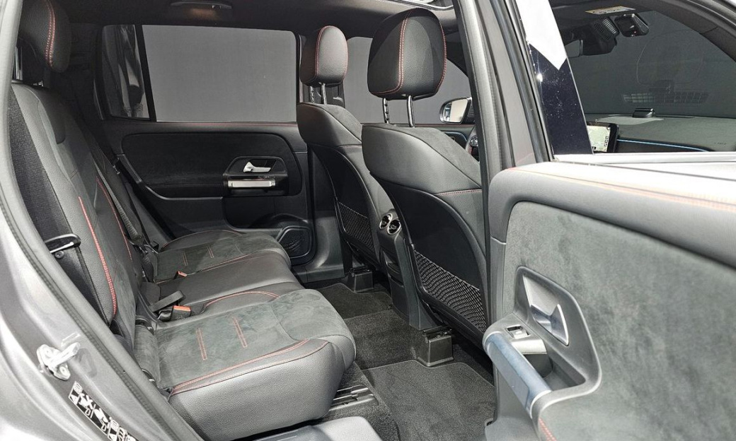 Mercedes-Benz GLB-Class GLB250 4MATIC, 2023