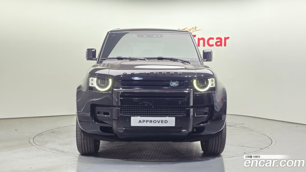 Land Rover Defender 110 P300 X-Dynamic SE, 2025