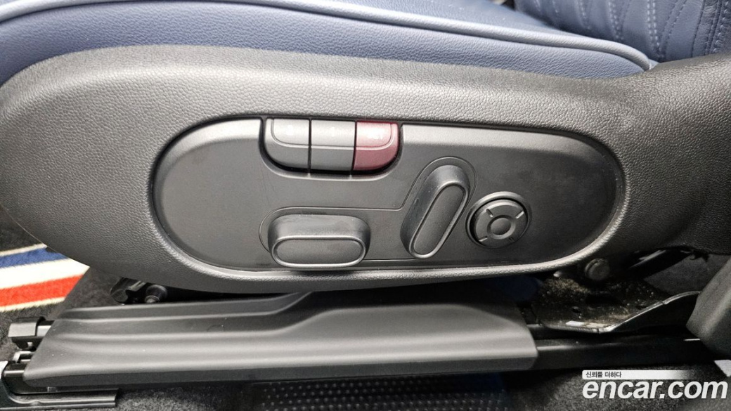 Mini Countryman ALL4 Classic Launch Pack, 2023